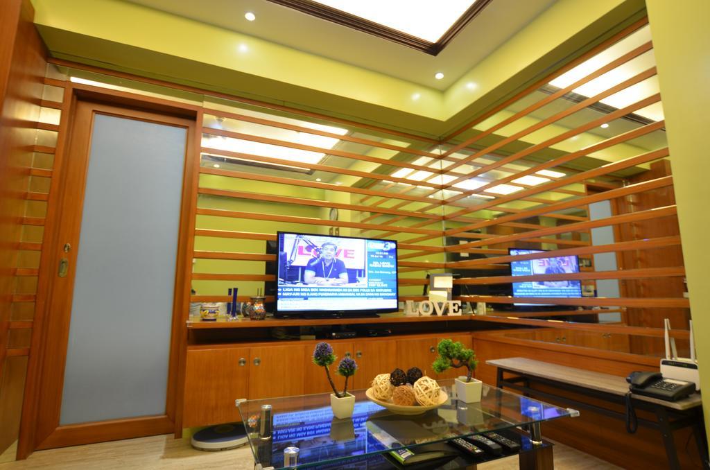 A Homey Place At Adriatico Manila Exterior foto